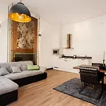 Stayci Serviced Royal Palace