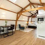 Stayci Serviced Royal Palace Διαμέρισμα *