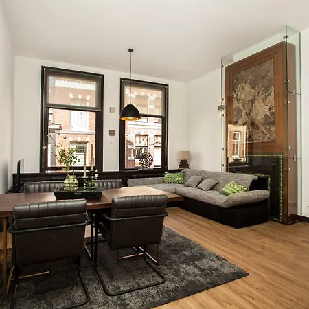 Stayci Serviced Royal Palace Apartment *