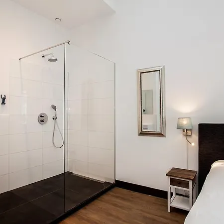 Stayci Serviced Royal Palace *