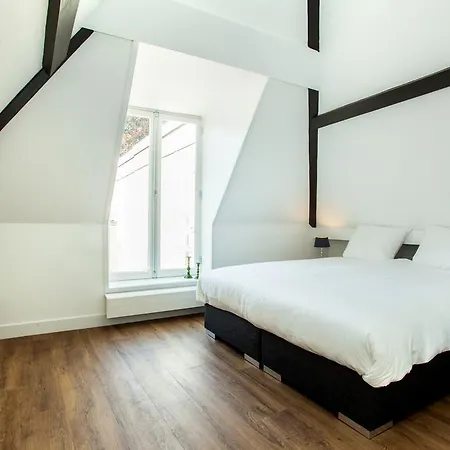 Stayci Serviced Royal Palace Appartement *