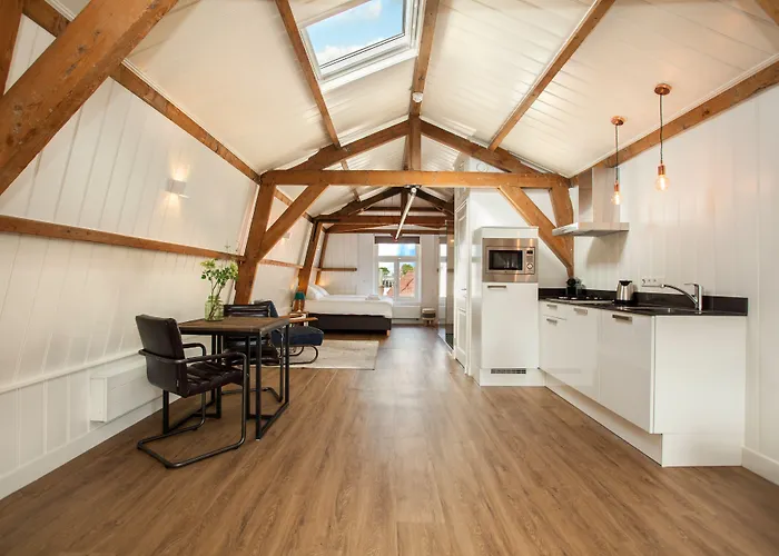 Stayci Serviced Royal Palace * Den Haag