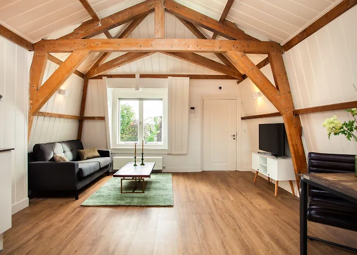 Stayci Serviced Royal Palace *