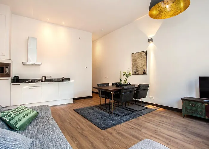 Stayci Serviced Royal Palace * Haag