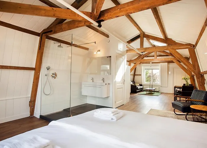 Stayci Serviced Royal Palace Apartment *