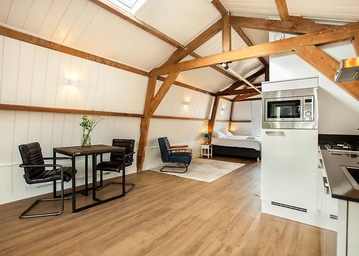 Stayci Serviced Royal Palace Appartement *