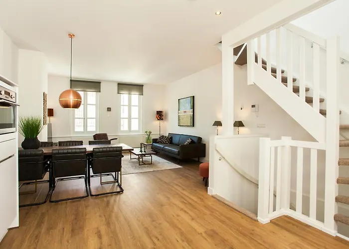 Stayci Serviced Royal Palace Appartement *